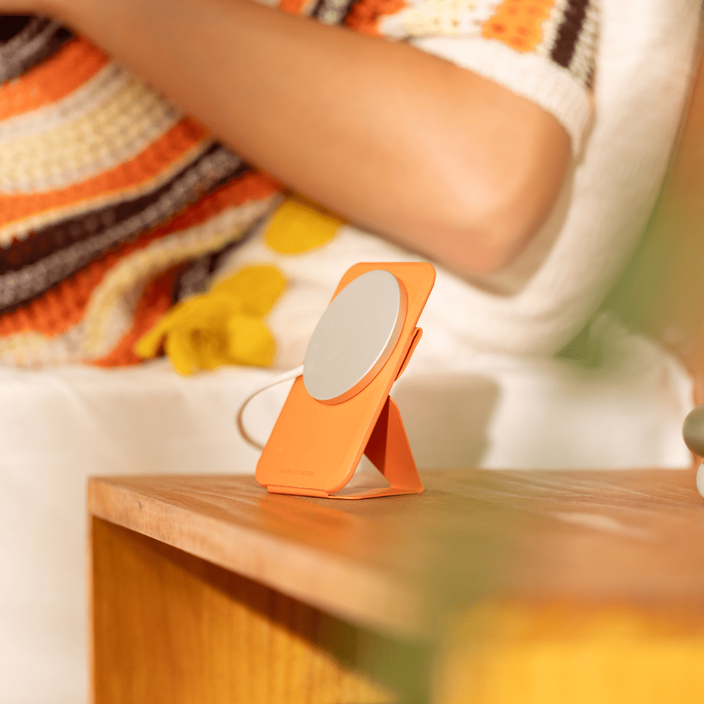 Trackable Snap-on Phone Stand & Wallet (Find My)