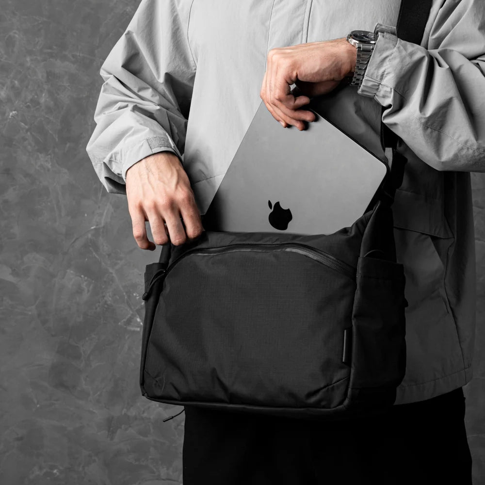 Flight Satchel 11L - Storming Gravity