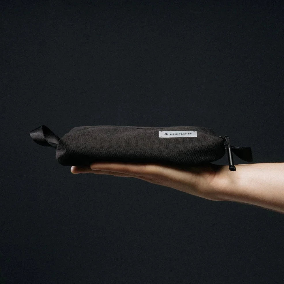 Carry Essential Simple Pouch