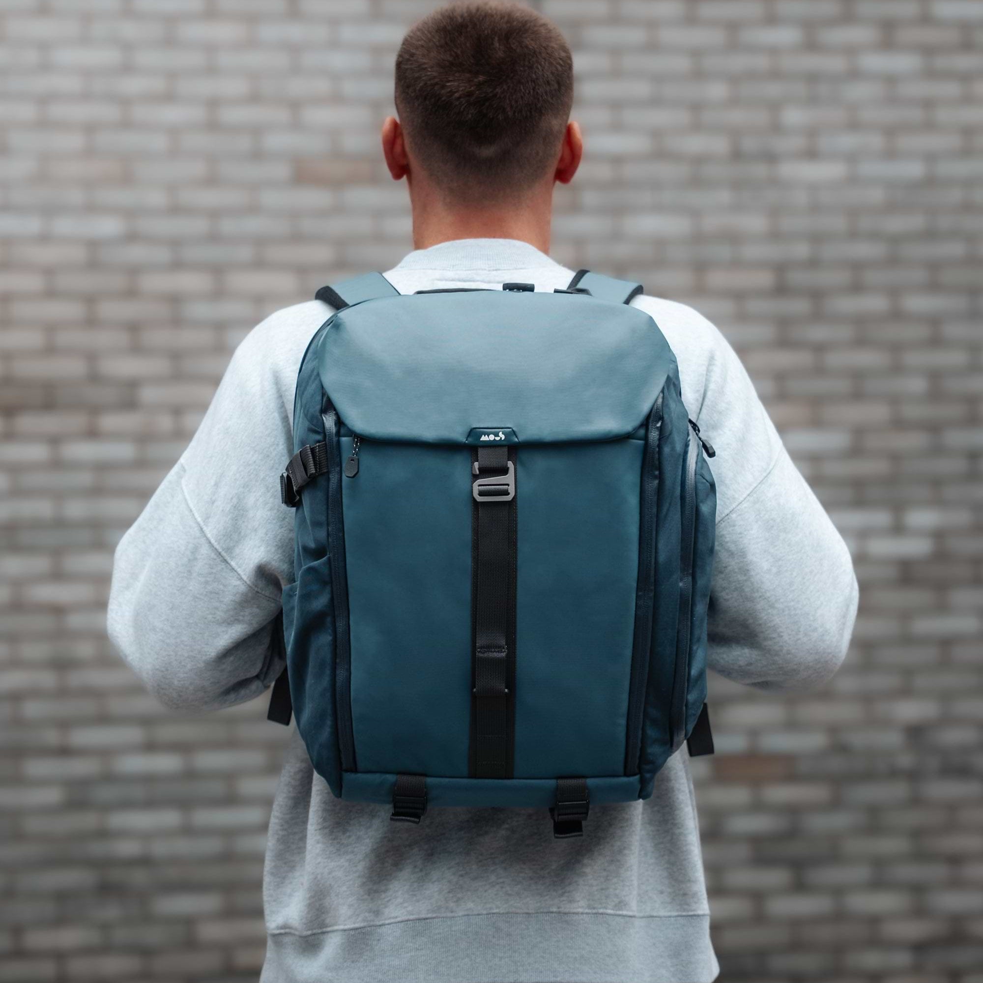 Protective Lid Backpack 25L - Storming Gravity