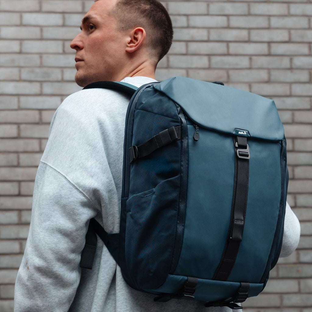 Protective Lid Backpack 25L - Storming Gravity