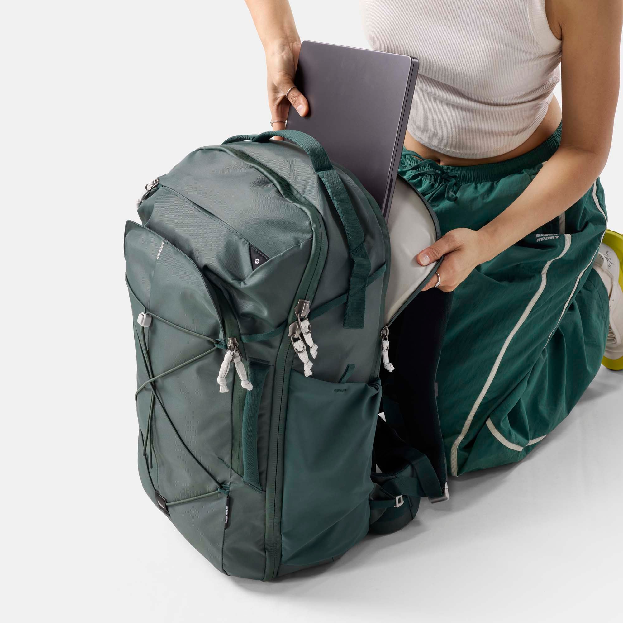 35L Global Travel Pack