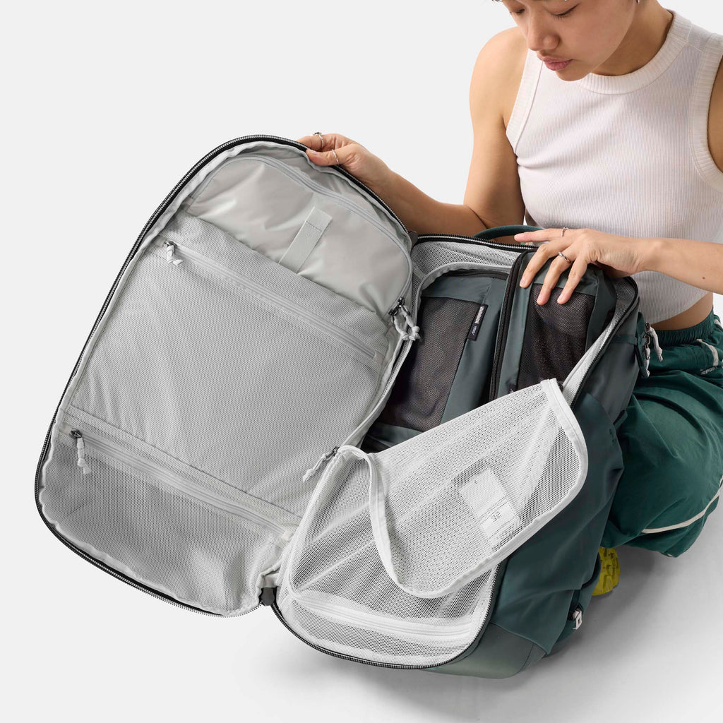35L Global Travel Pack
