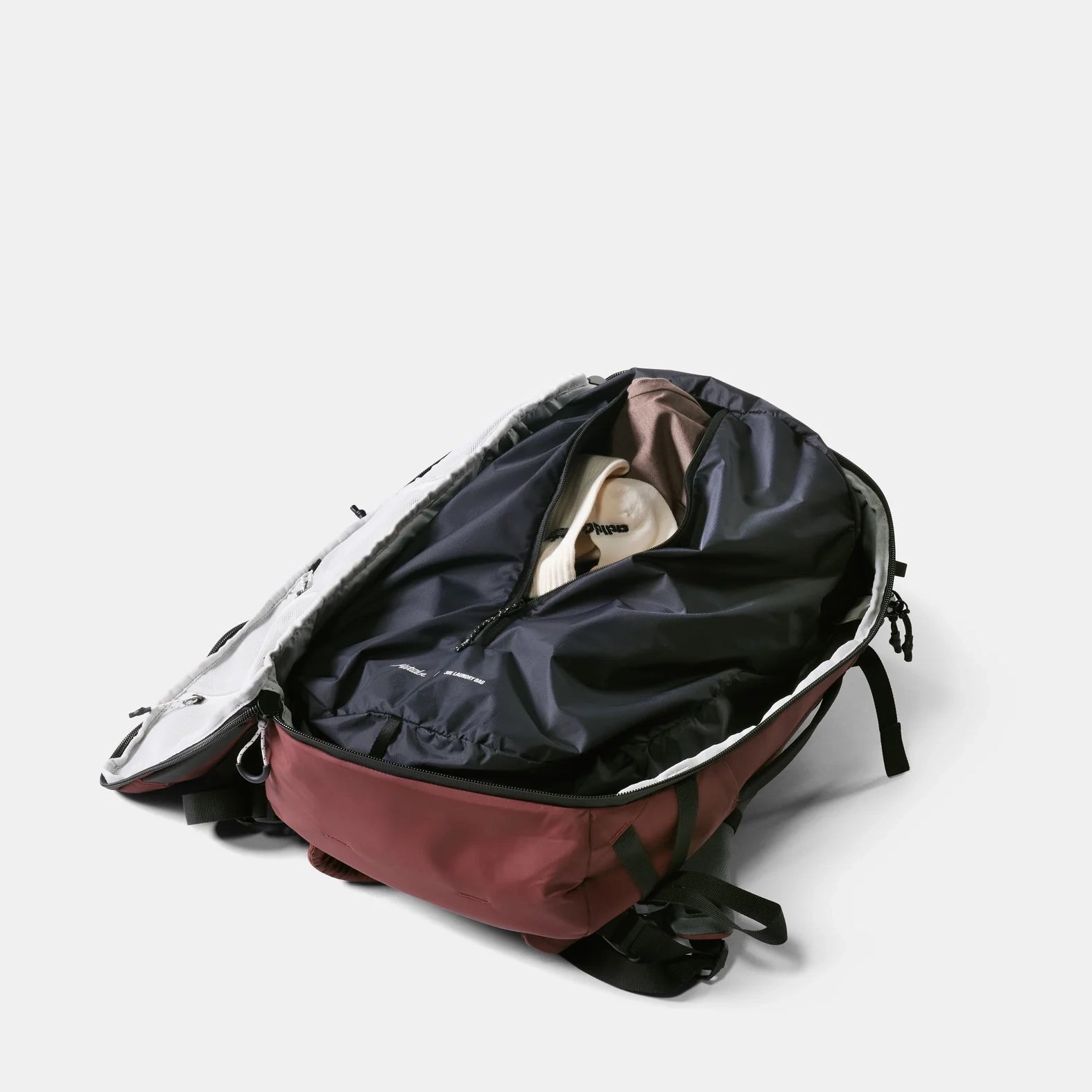 Packable Laundry Bag 30L - Storming Gravity