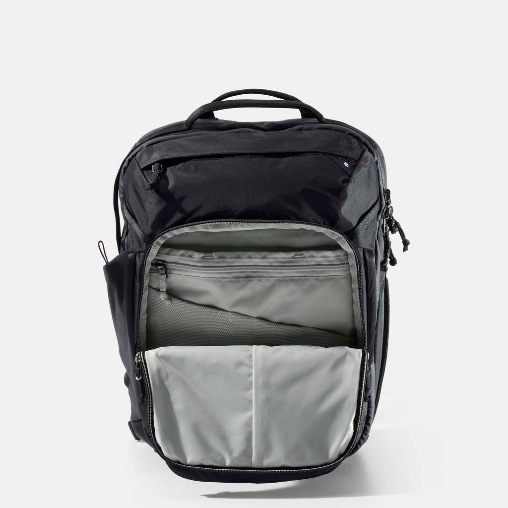 18L Personal Item Travel Pack