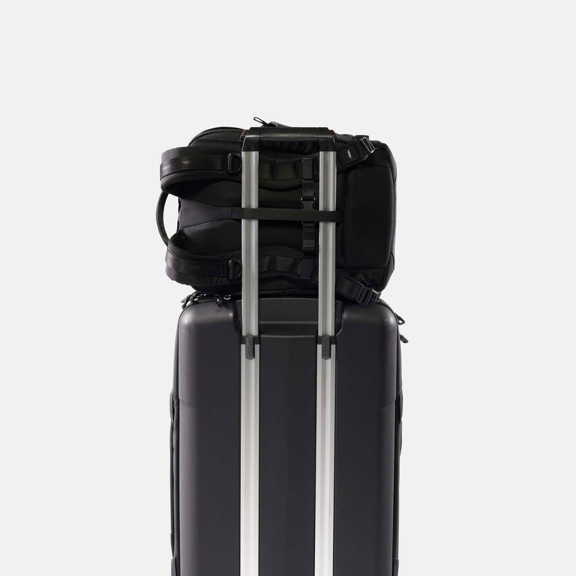 18L Personal Item Travel Pack
