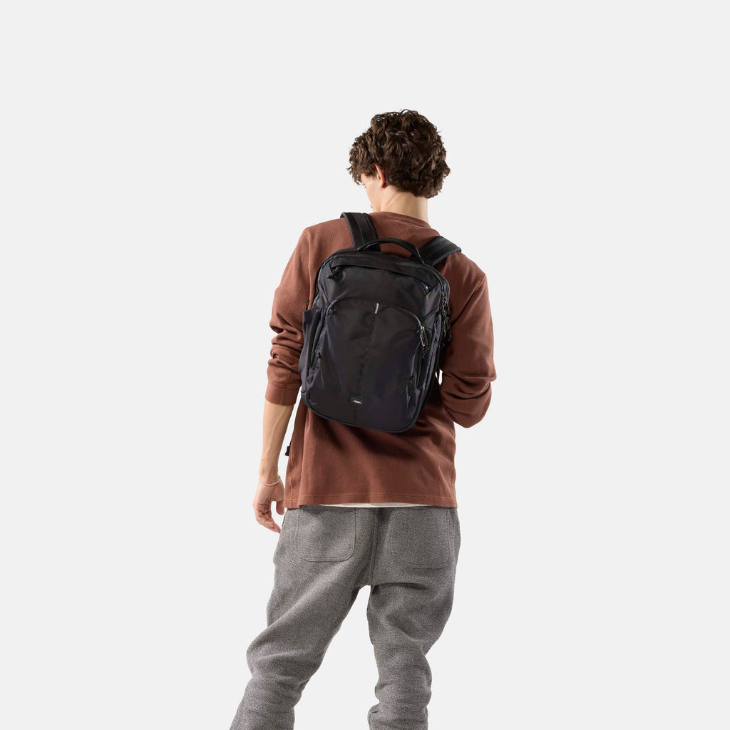 18L Personal Item Travel Pack