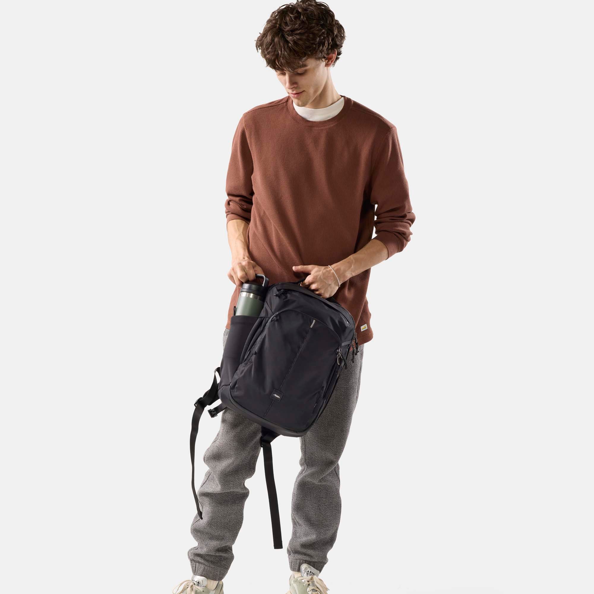 18L Personal Item Travel Pack