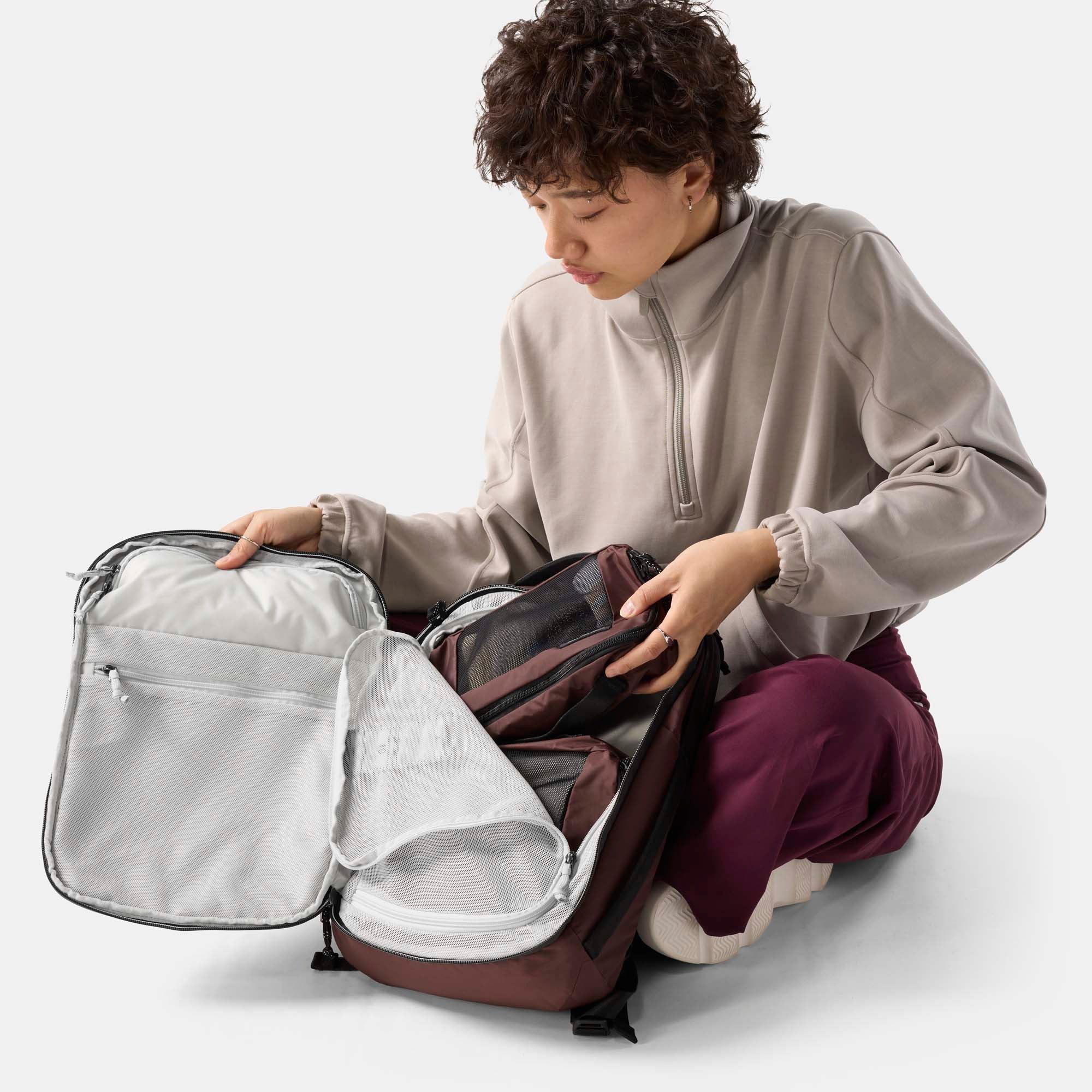 18L Personal Item Travel Pack
