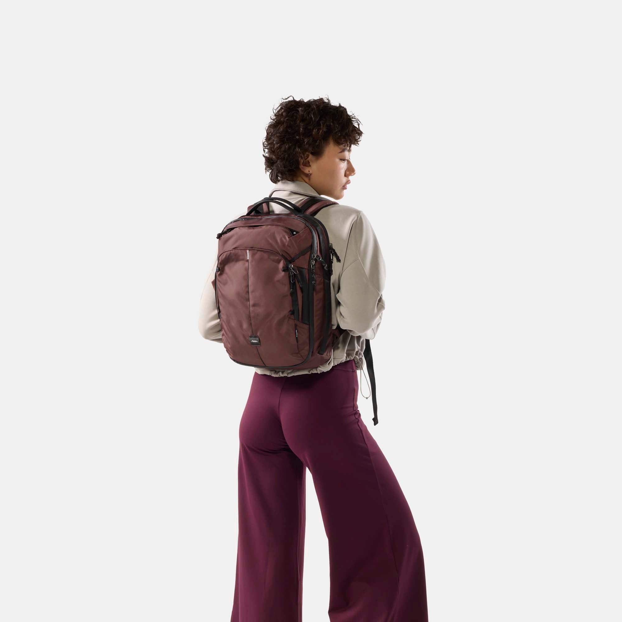 18L Personal Item Travel Pack
