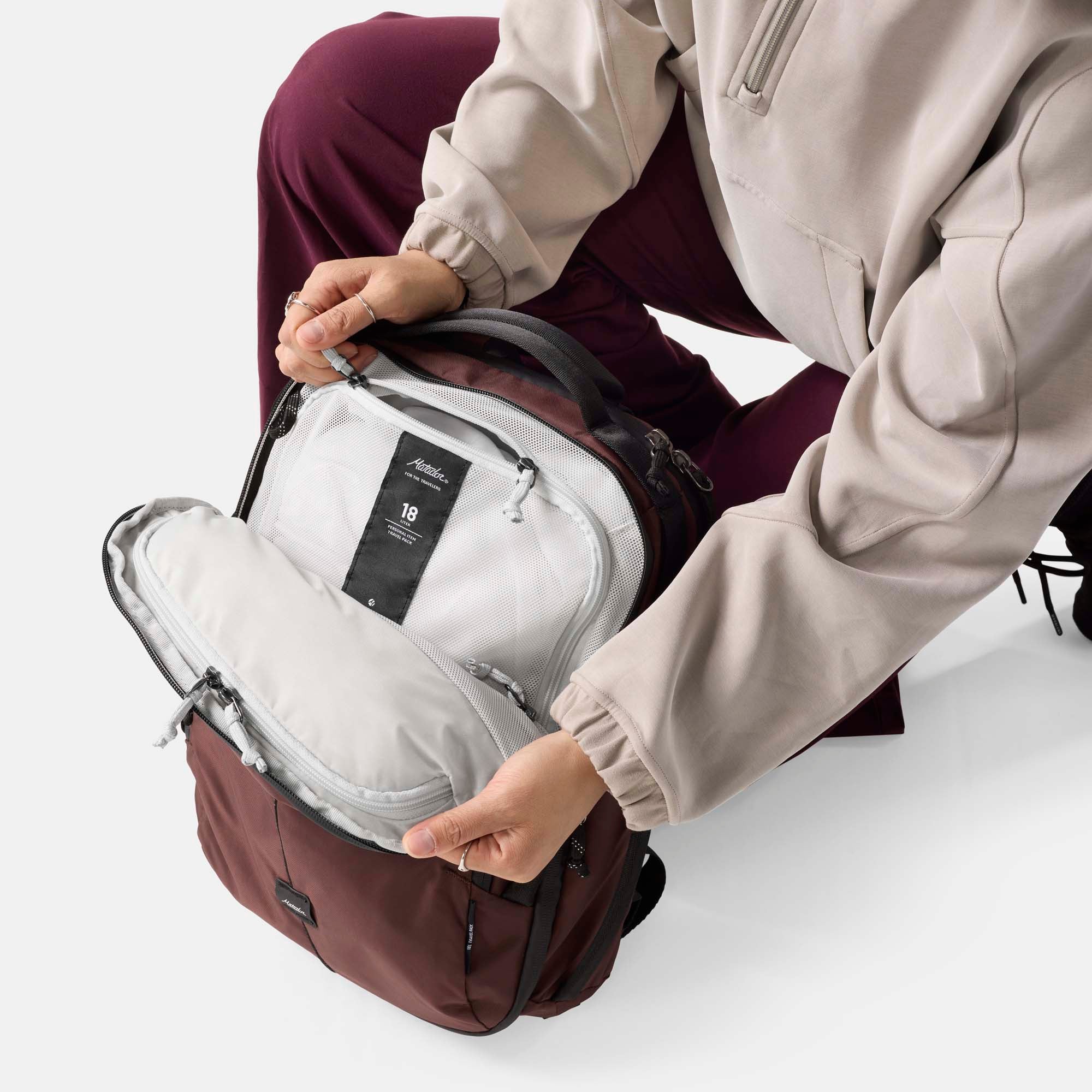 18L Personal Item Travel Pack