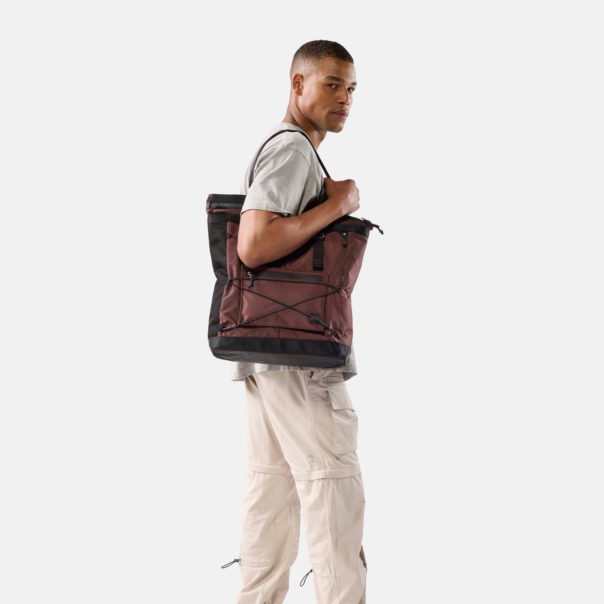 24L Tote Pack