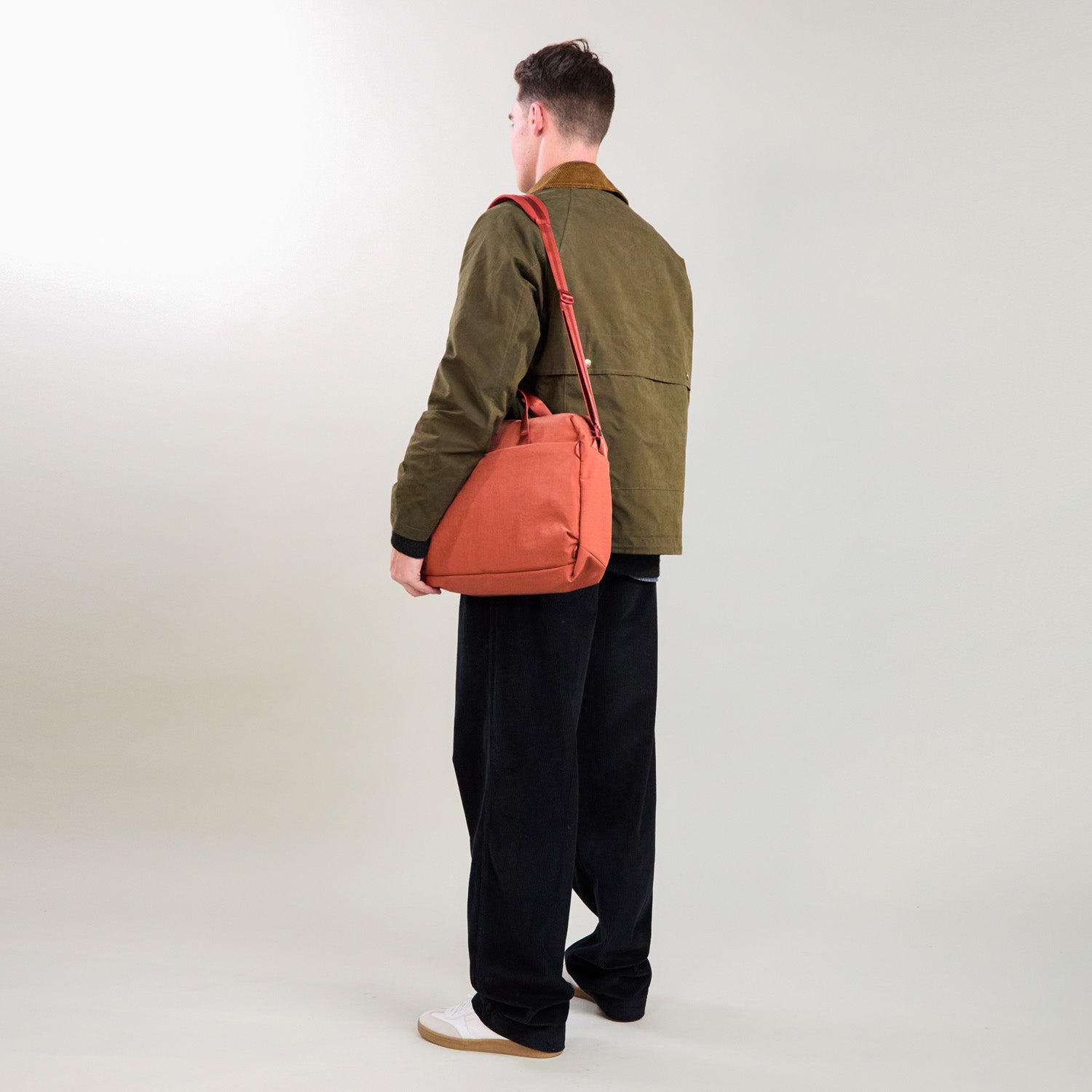 MODE Shoulder Bag 12L - Storming Gravity