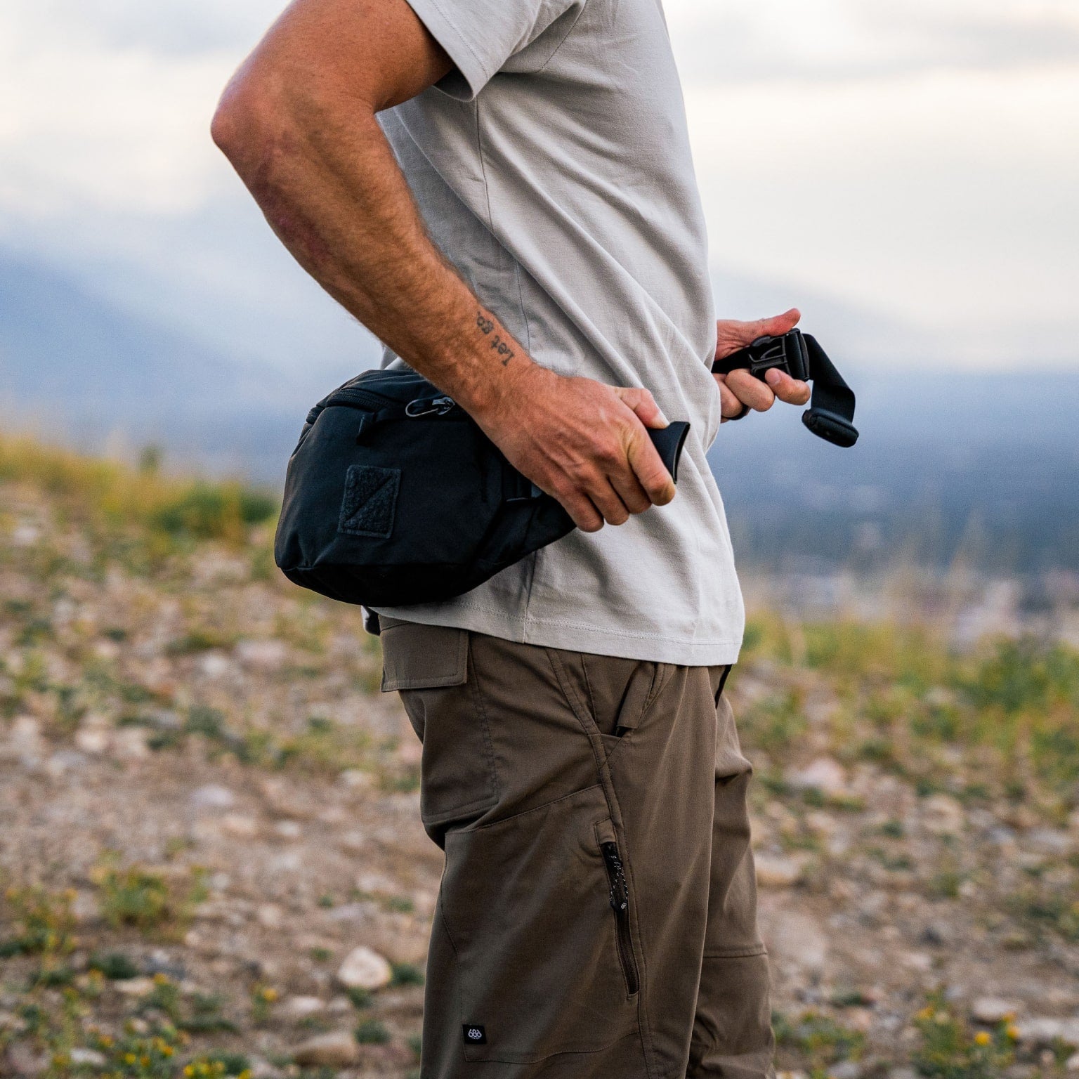 Evergoods Mountain Hip Pack 3.5L - Storming Gravity