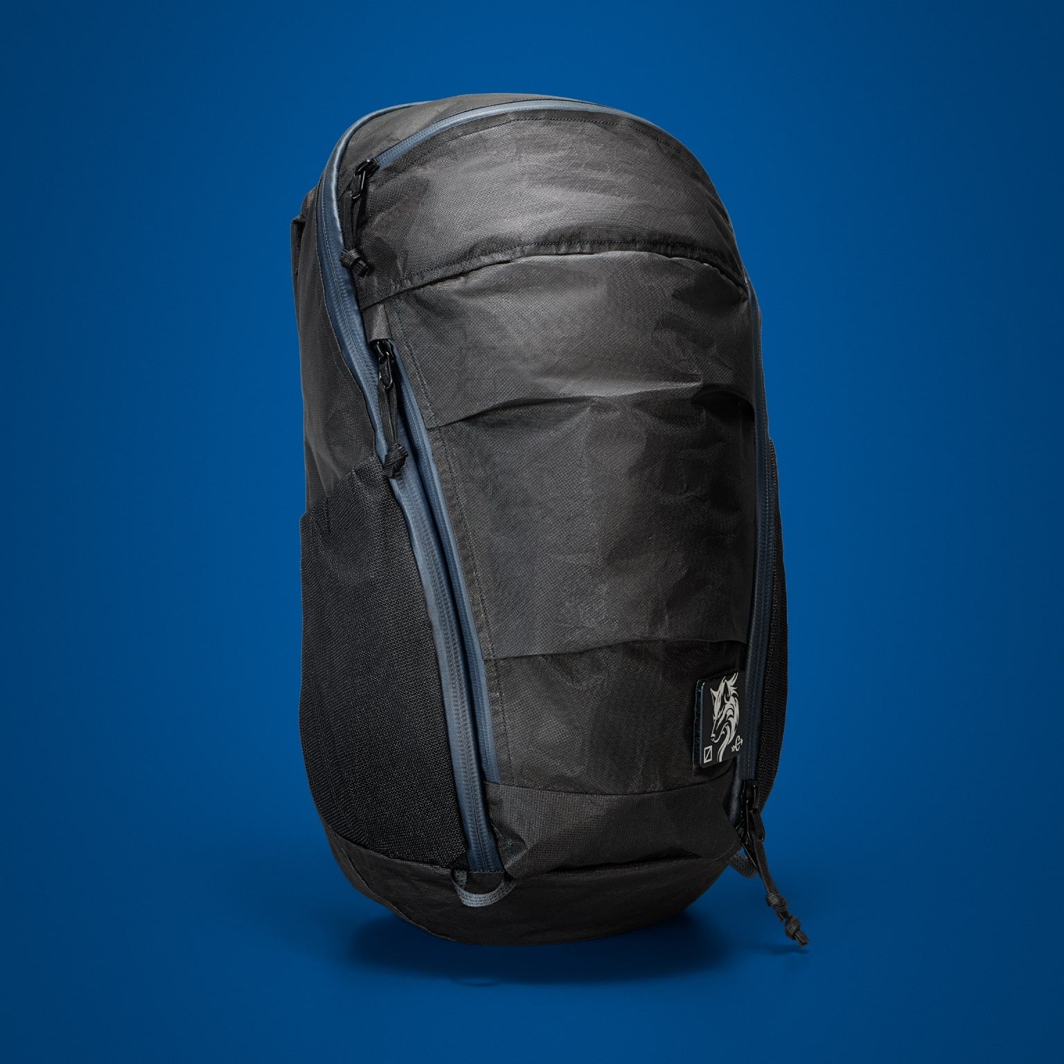 MOUNTAIN Panel Loader 22L - Kludde Edition - Storming Gravity