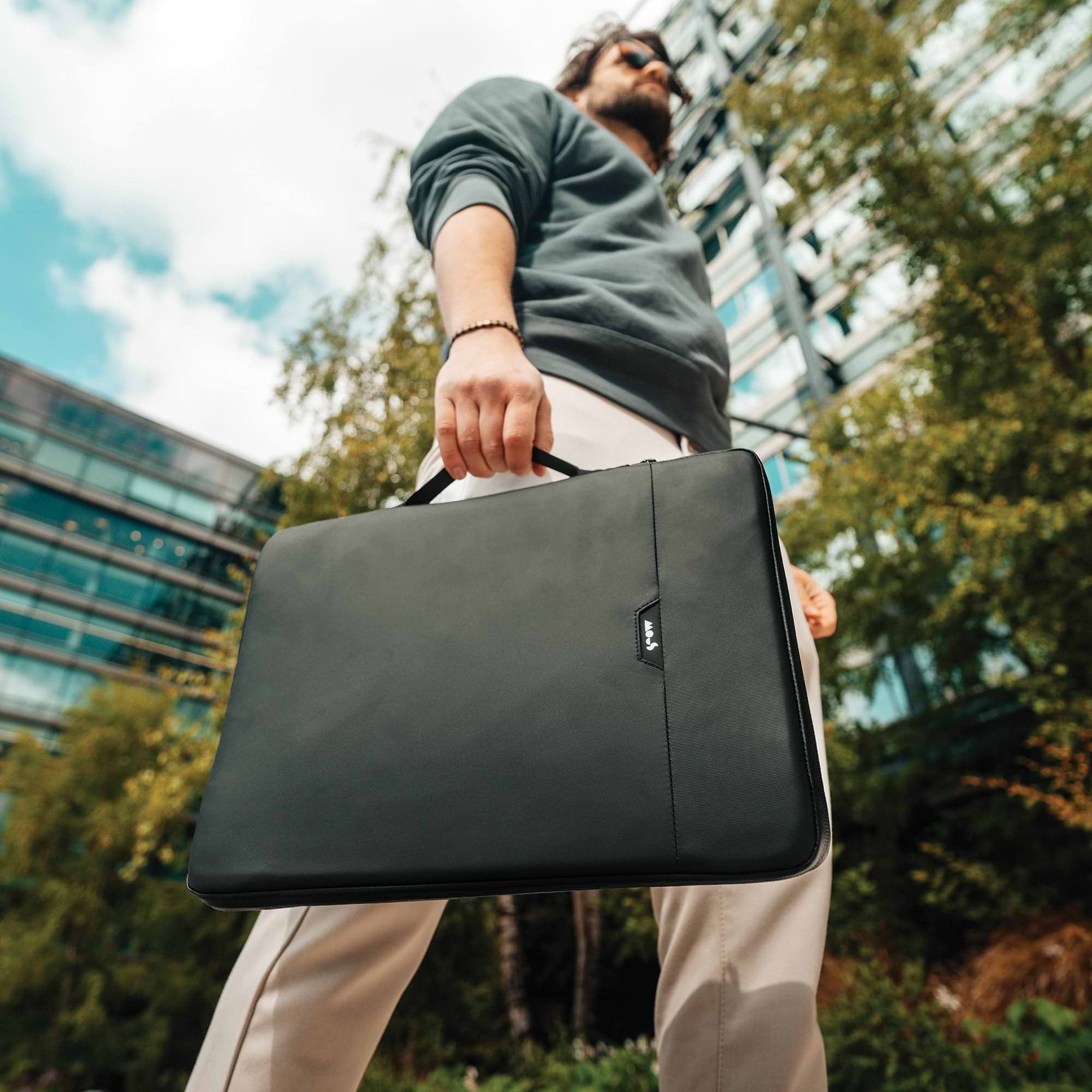 MacBook Pro Sleeve With Handle - Storming Gravity