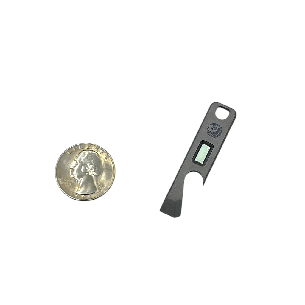 The Mini Pry (Titanium)