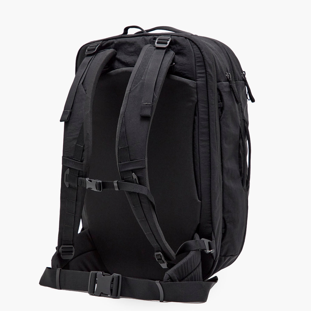Pakt One Travel Backpack V3 35L/45L