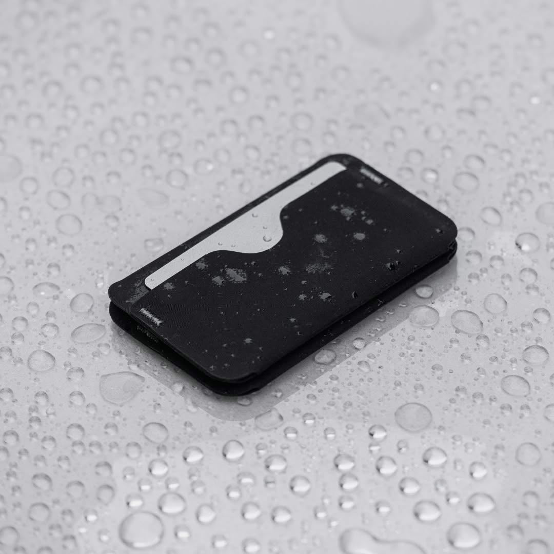 RE:FORM® RE:02 (CARD HOLDER) - Storming Gravity