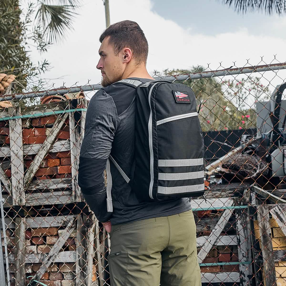 BULLET RUCK LAPTOP - LIGHTWEIGHT RIPSTOP ROBIC® - 16L