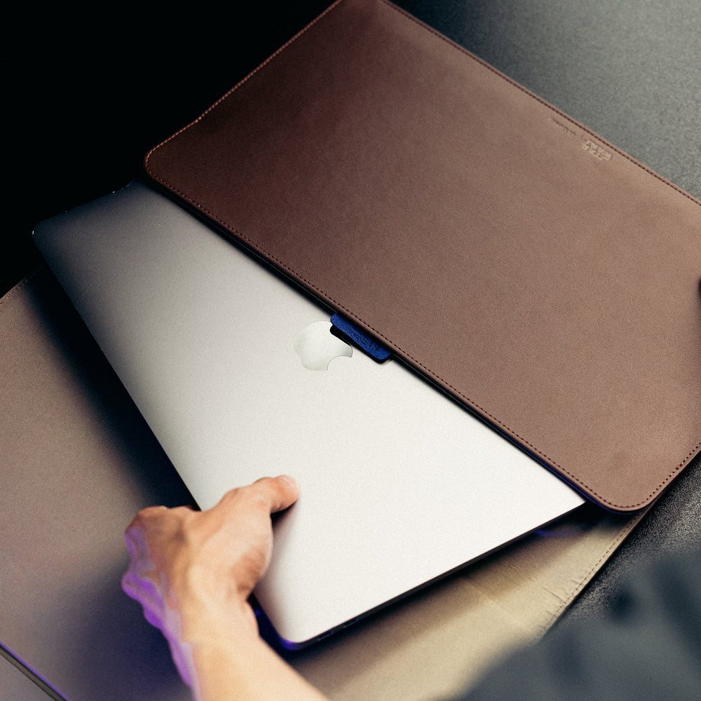 Hybrid Laptop Sleeve - Storming Gravity