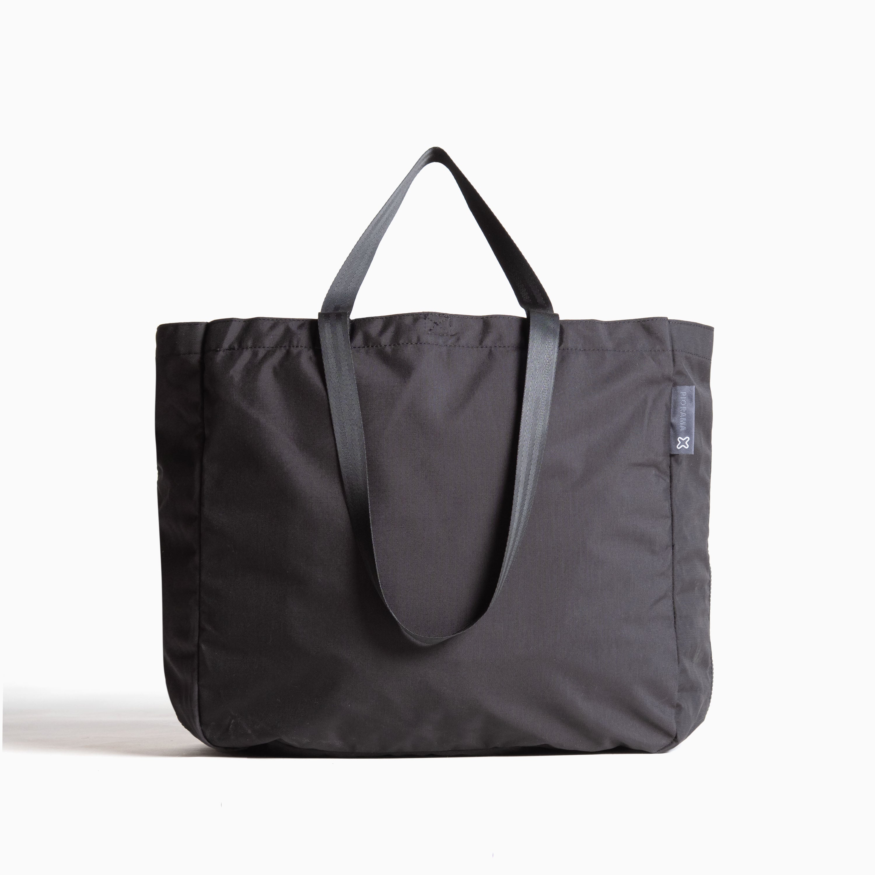 T2 Tote - Storming Gravity