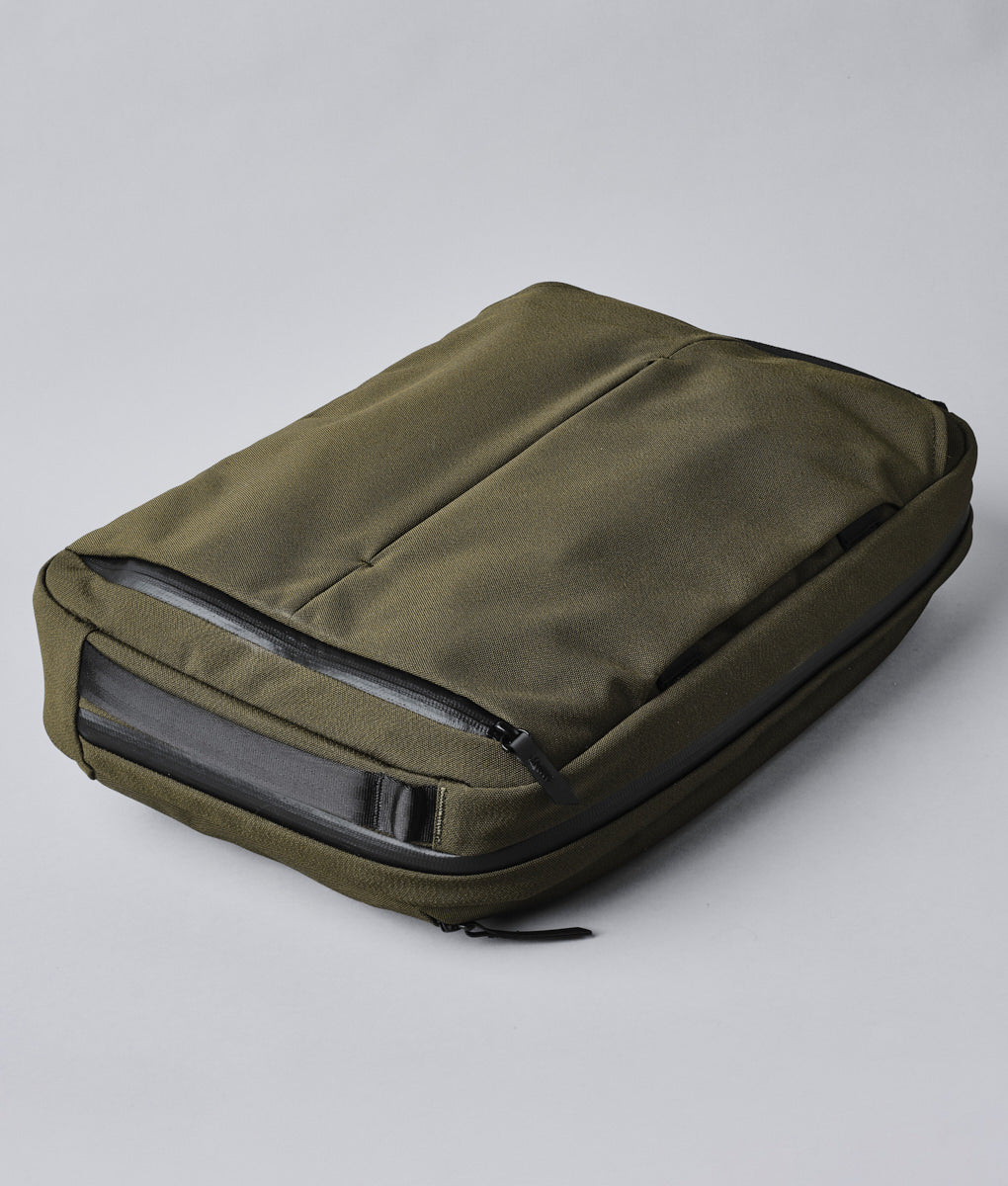 Element Tech Brief Pro