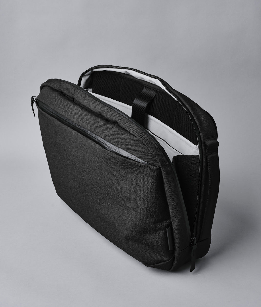 Element Tech Brief Pro