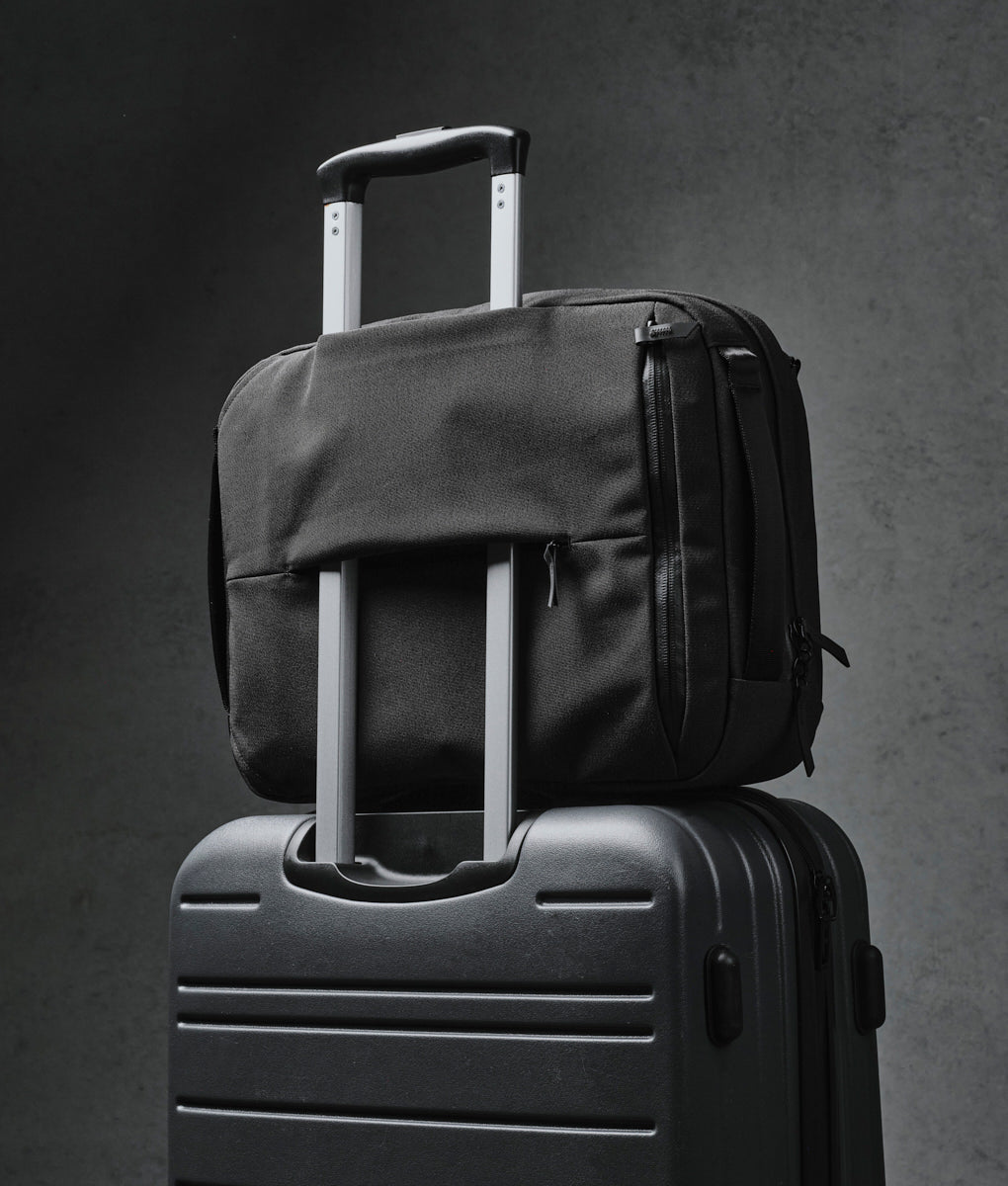 Element Tech Brief Pro