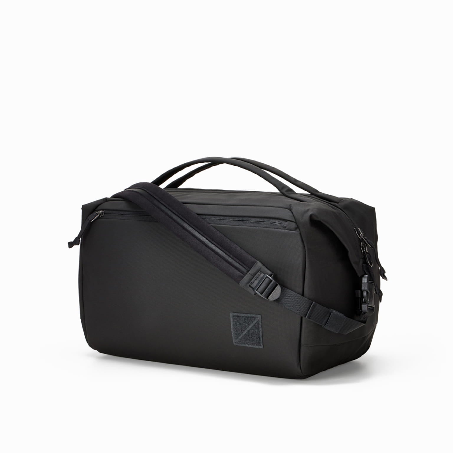 Transit Duffel 25L / 35L - Storming Gravity