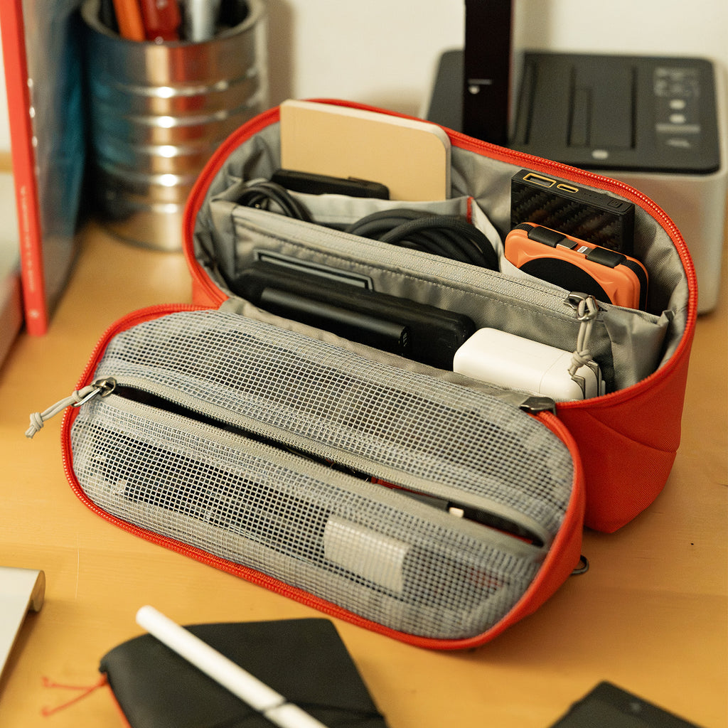 Civic Access Pouch 2L - Storming Gravity