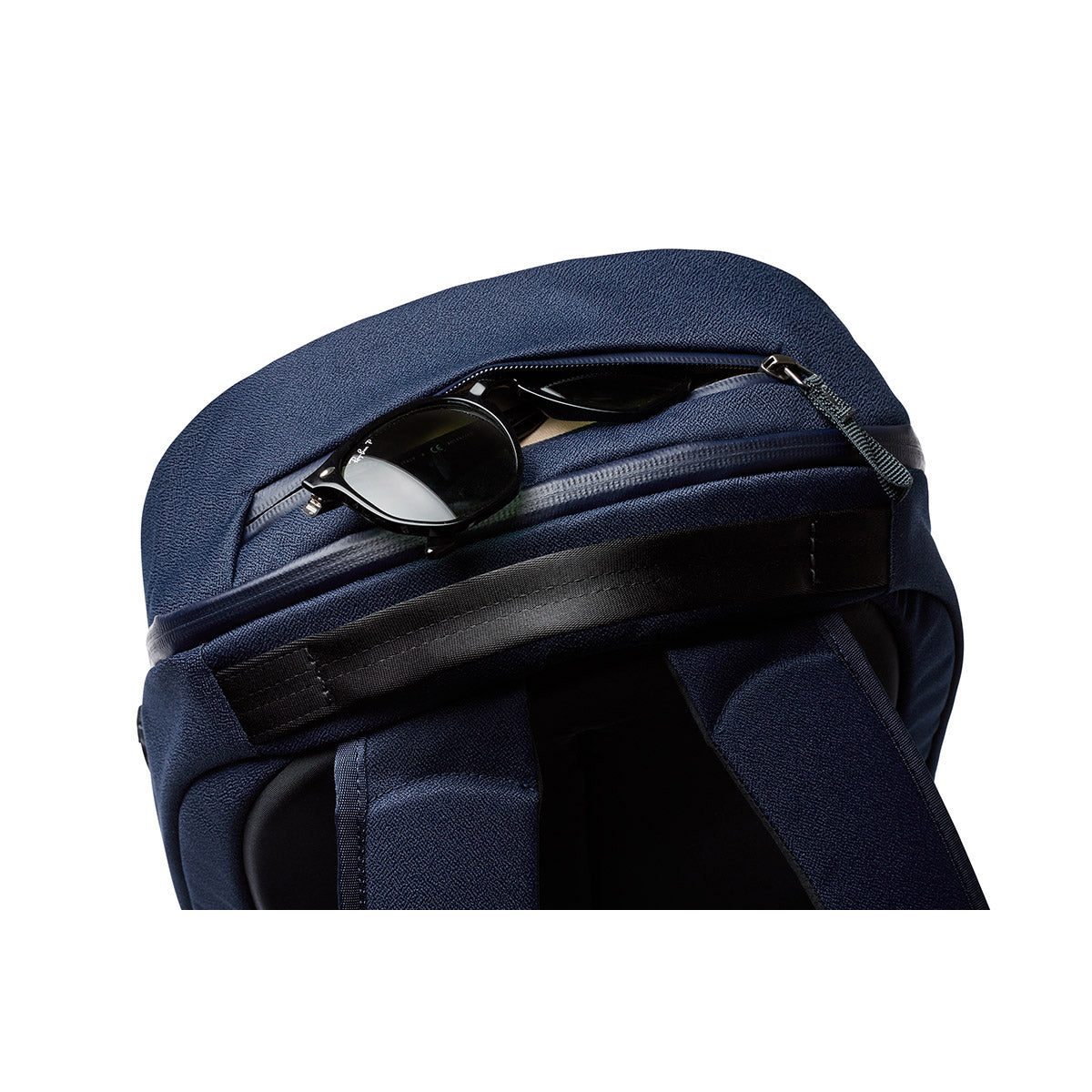 bellroy-via-backpack-navy