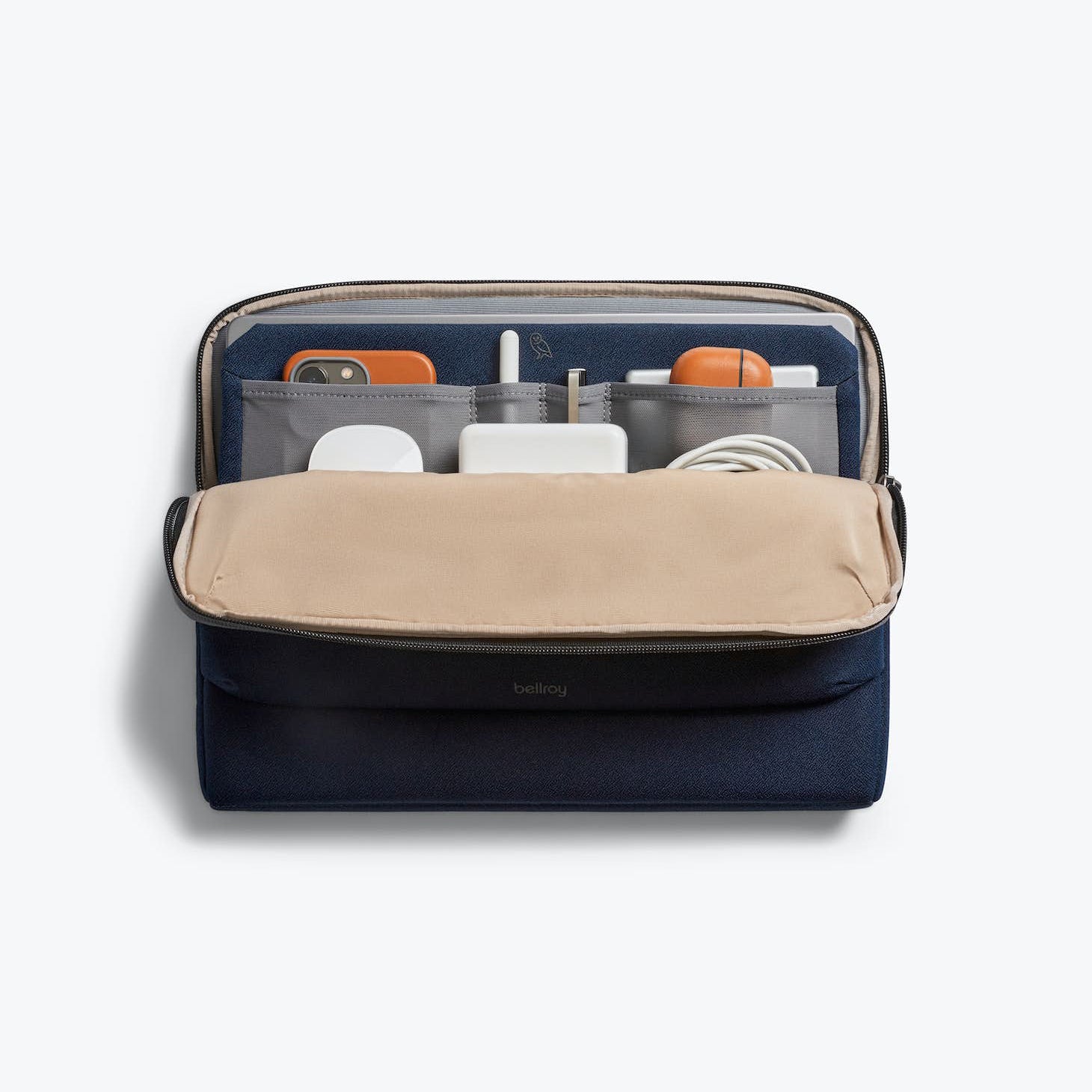 bellroy-laptop-caddy-navy