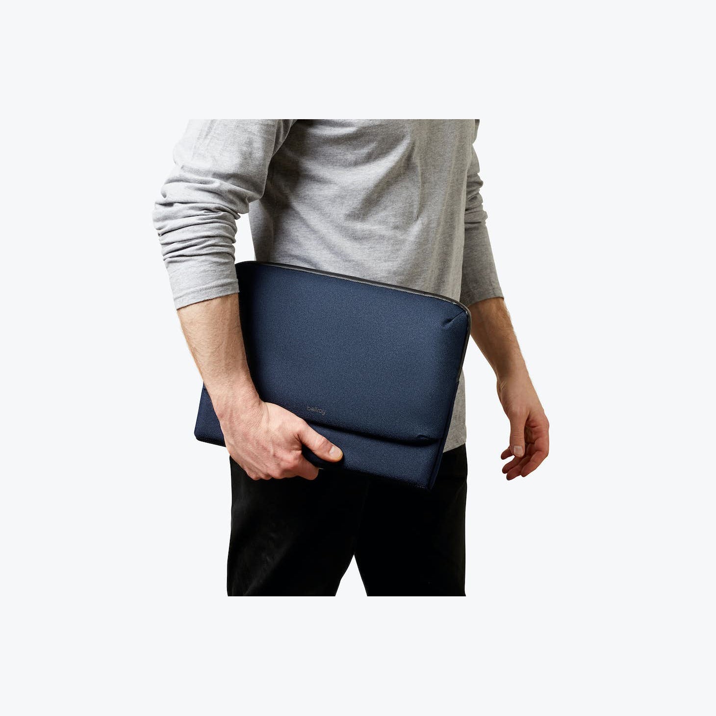 bellroy-laptop-caddy-navy