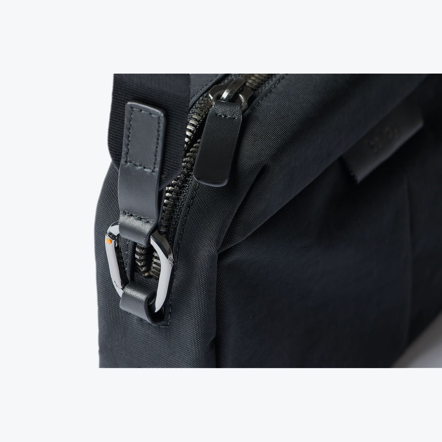 Tokyo Crossbody 2L