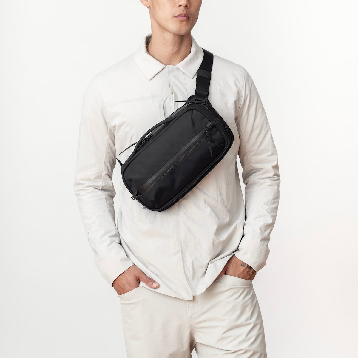 Black Ember GRIP-SLING 06 in Jet Black