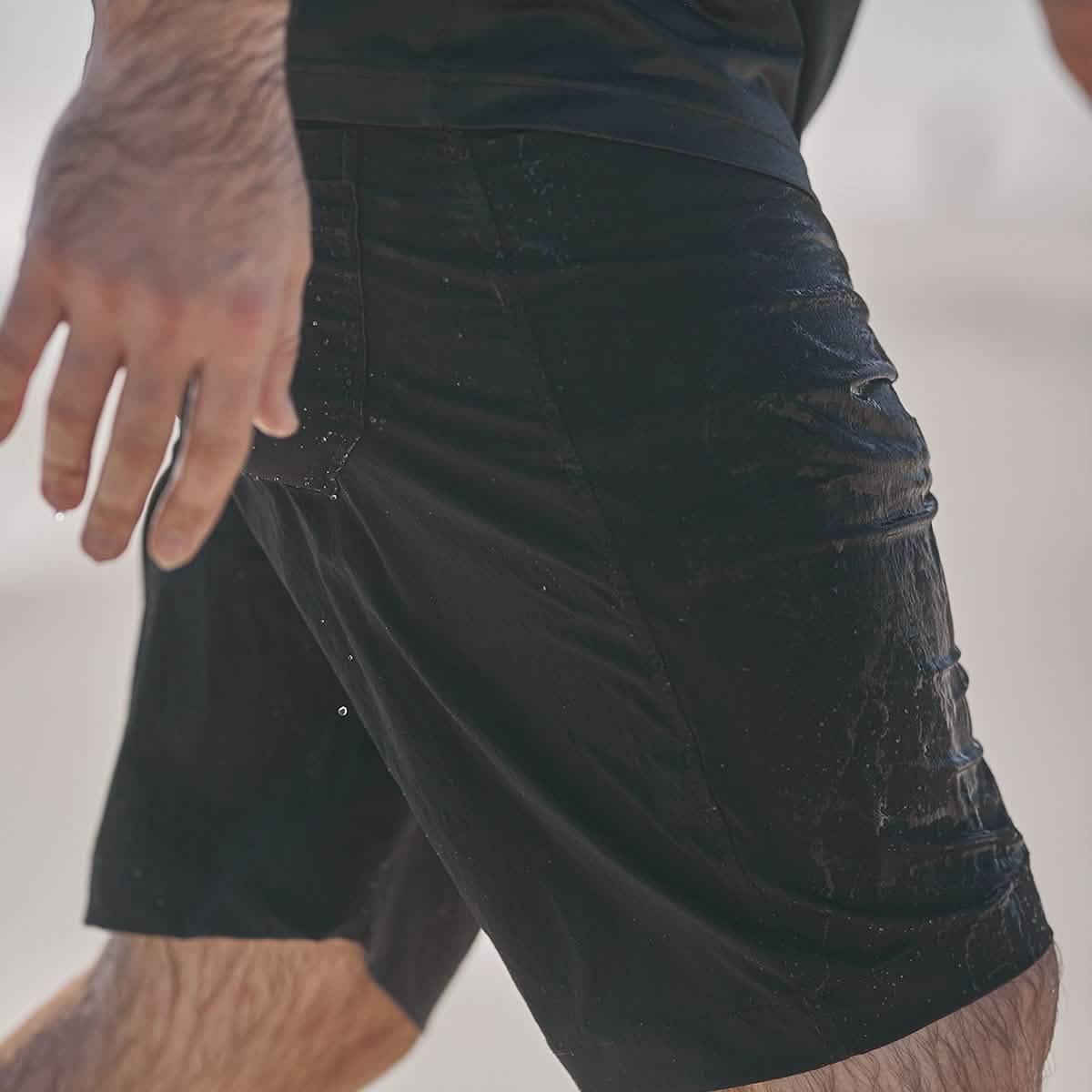 กางเกงขาสั้นผู้ชาย - เนื้อผ้า ToughDry น้ำหนักเบา