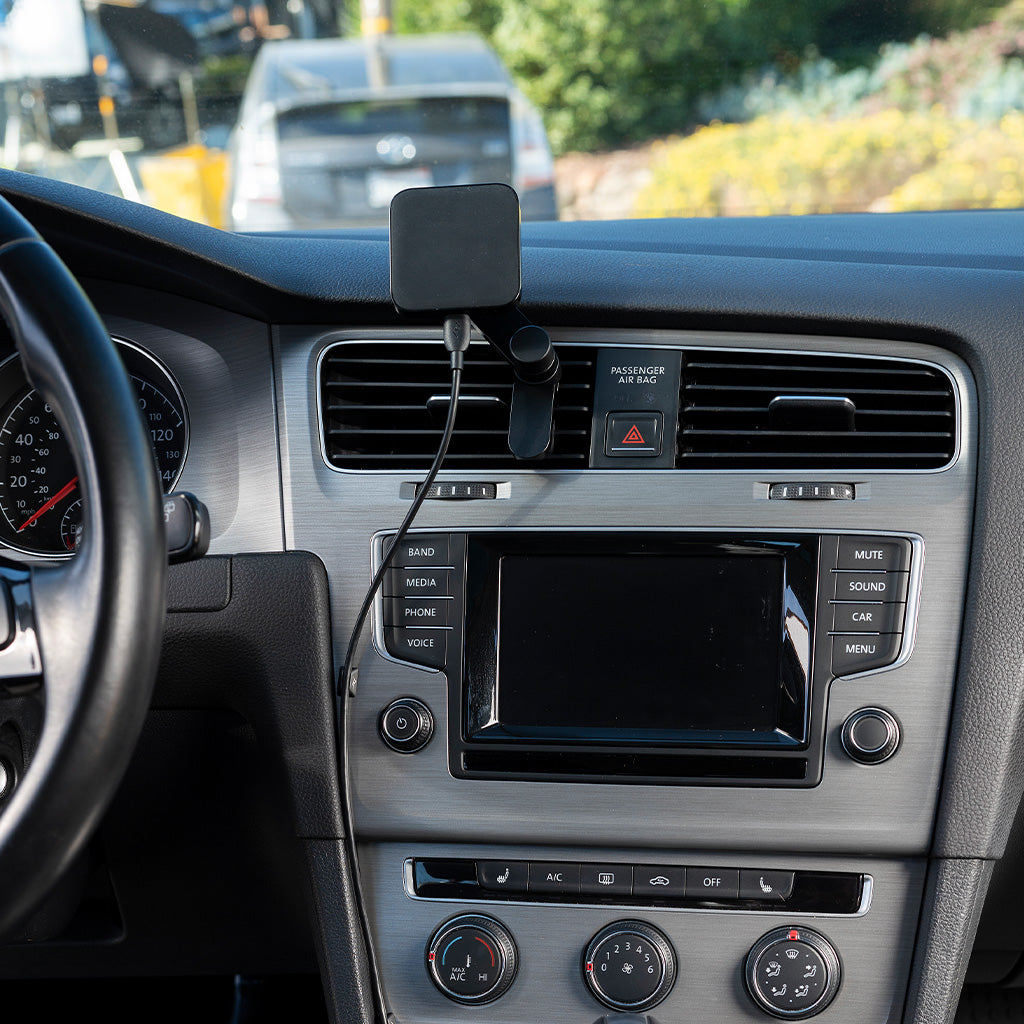 peak-design-car-vent-mount-charging