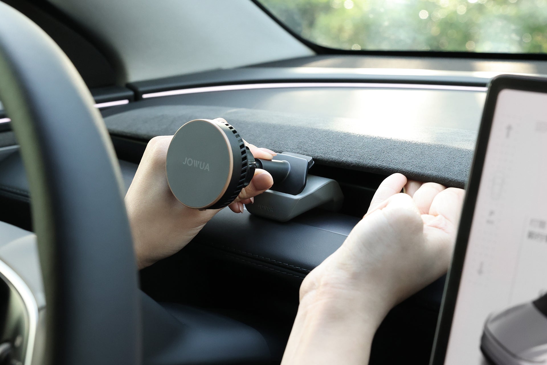 MagSafe Air Vents Car Mount (M3H/MYJ) - Storming Gravity