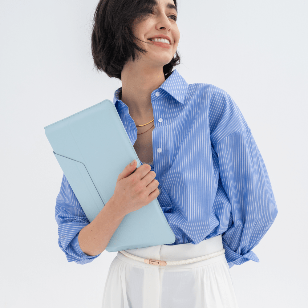 MOFT Carry Sleeve: Invisible Stand & Storage Featured - Storming Gravity
