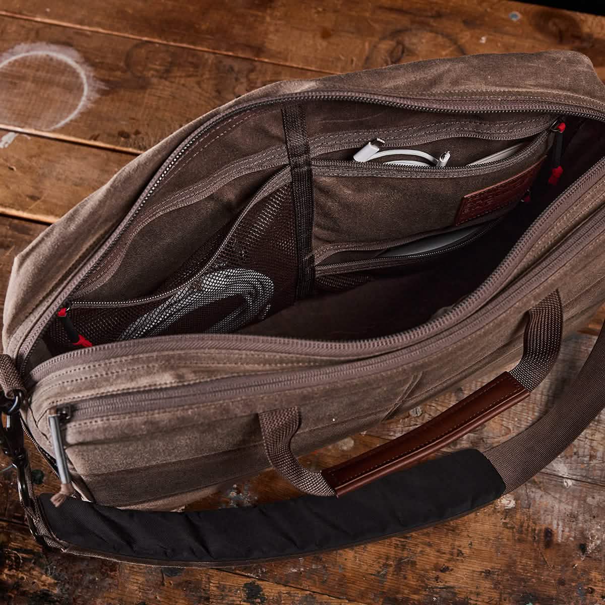 Shoulder Bag 15L - Waxed Canvas - Storming Gravity