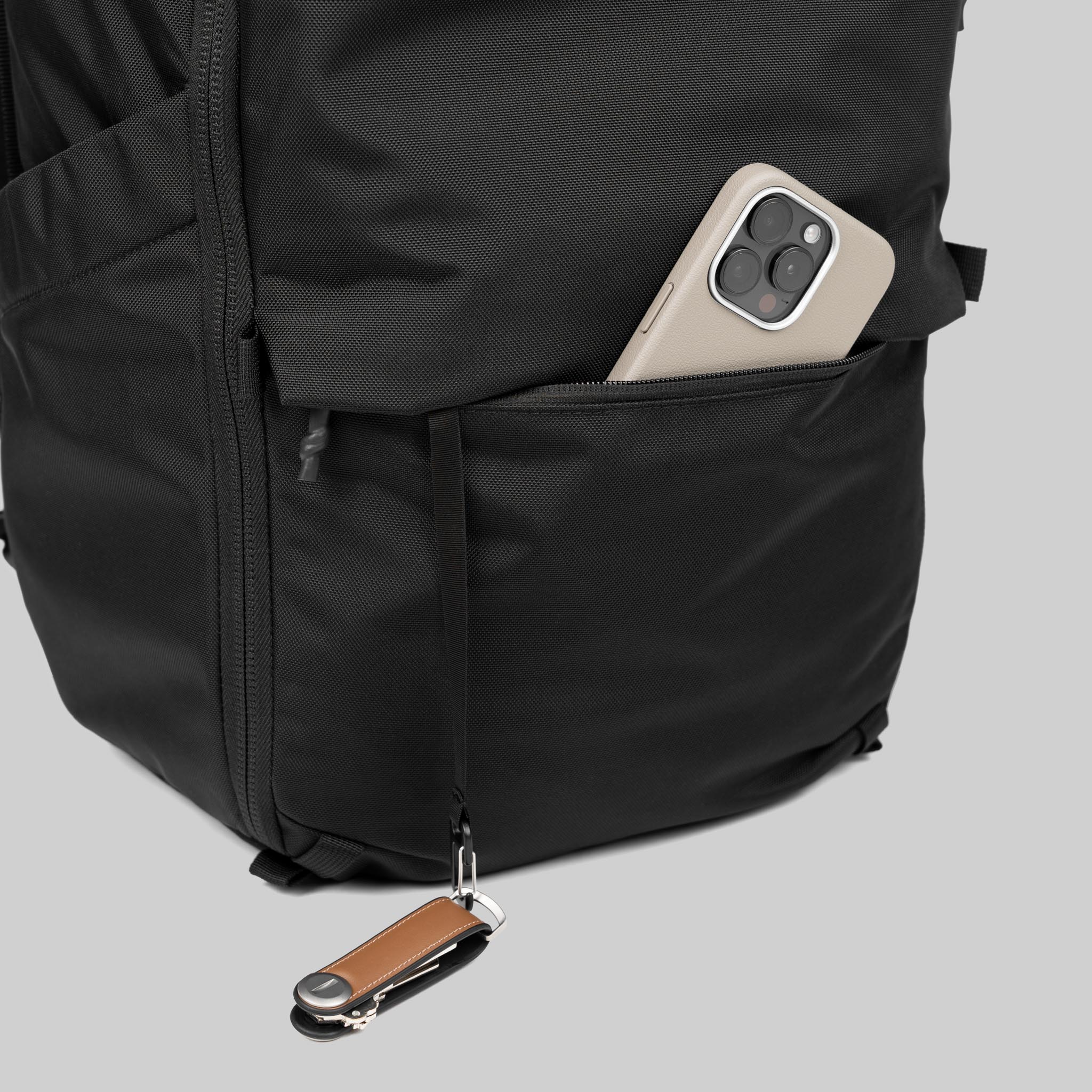 Outbound Travel Pack 30L - Storming Gravity