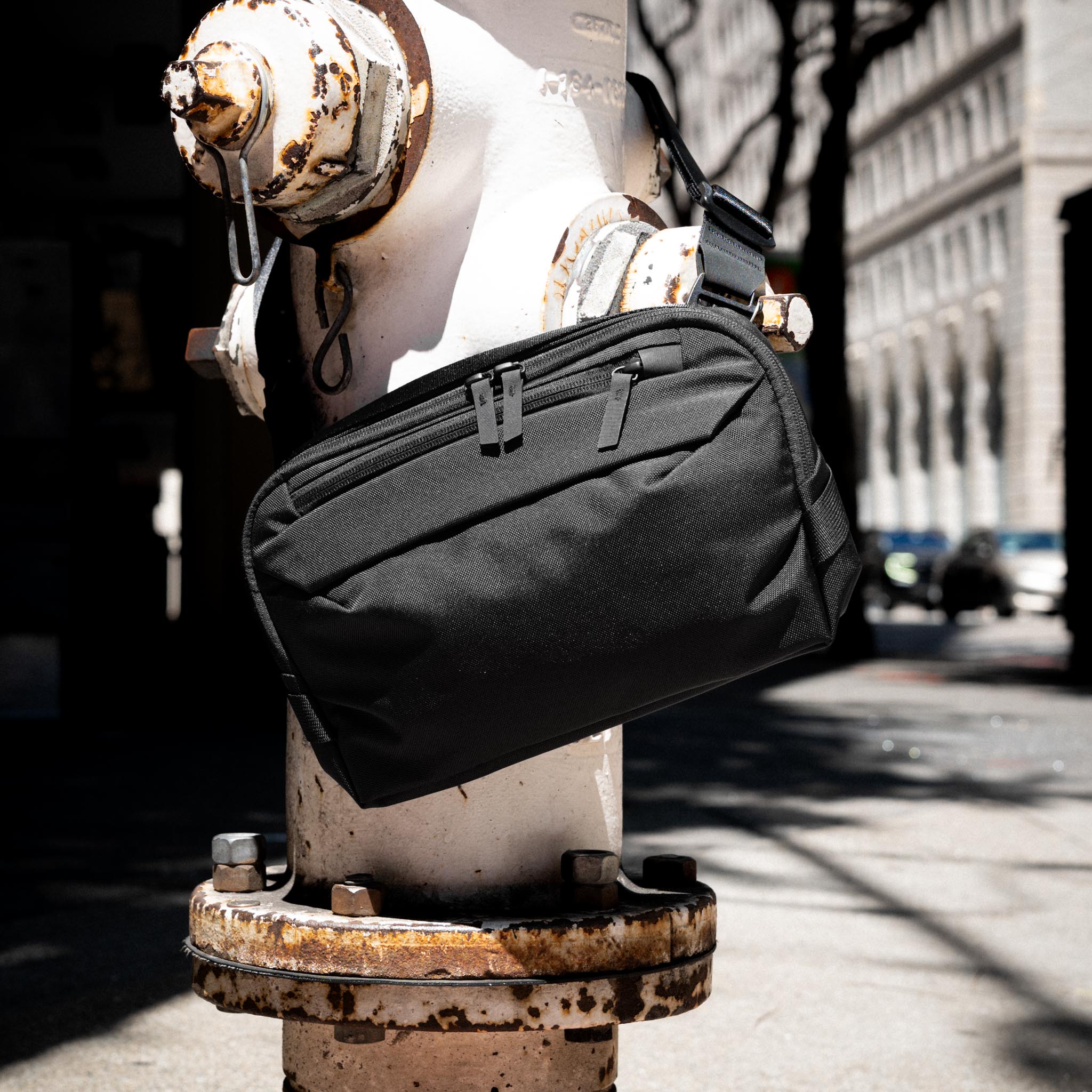 Toshi Sling 5L V2 - Storming Gravity