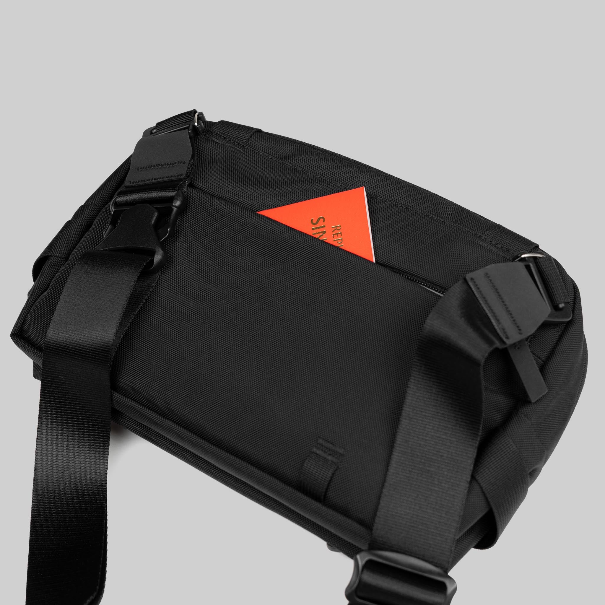 Toshi Sling 5L V2 - Storming Gravity