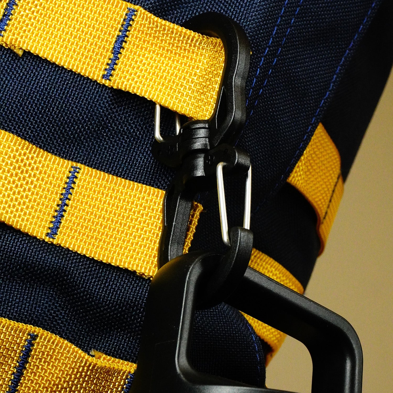 Swivel Double Carabiner Snap Hook