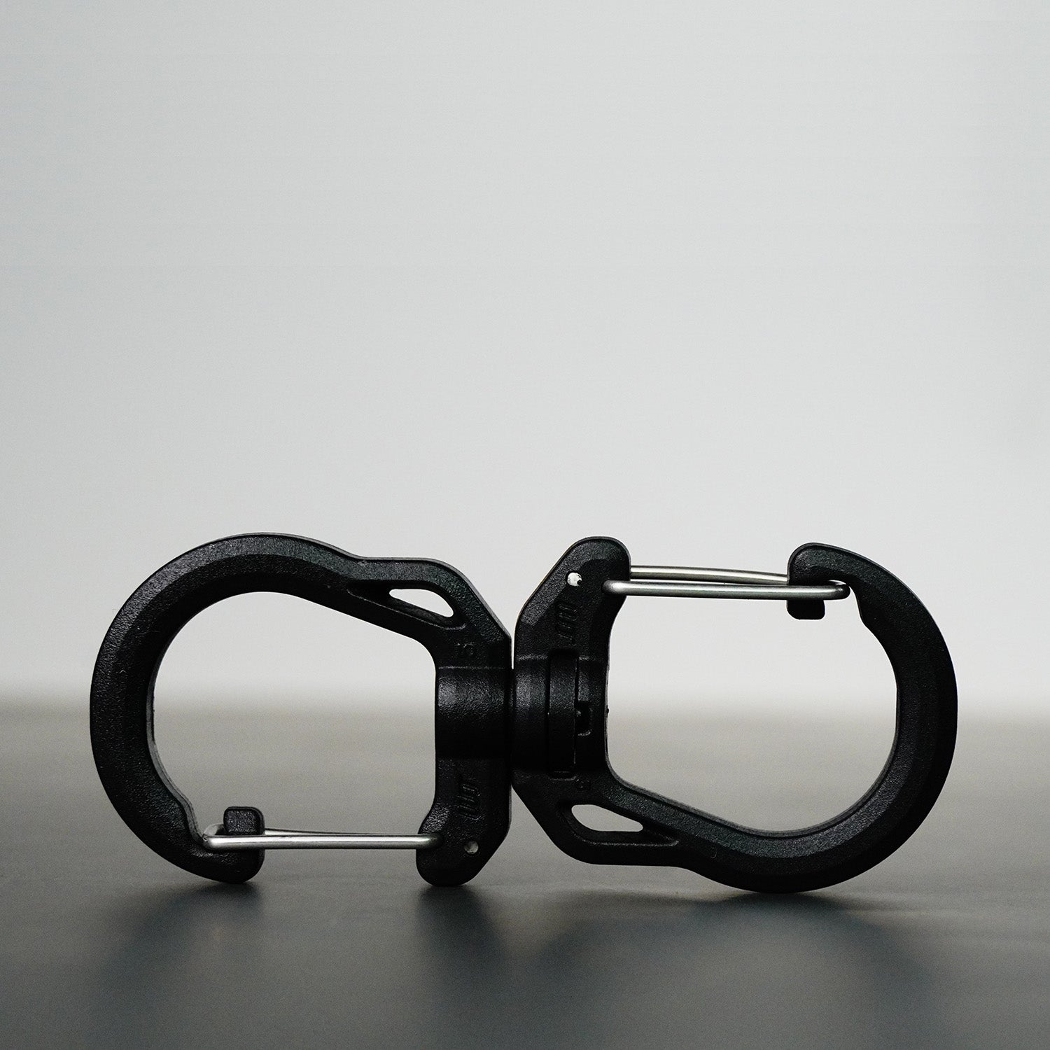 Swivel Double Carabiner Snap Hook