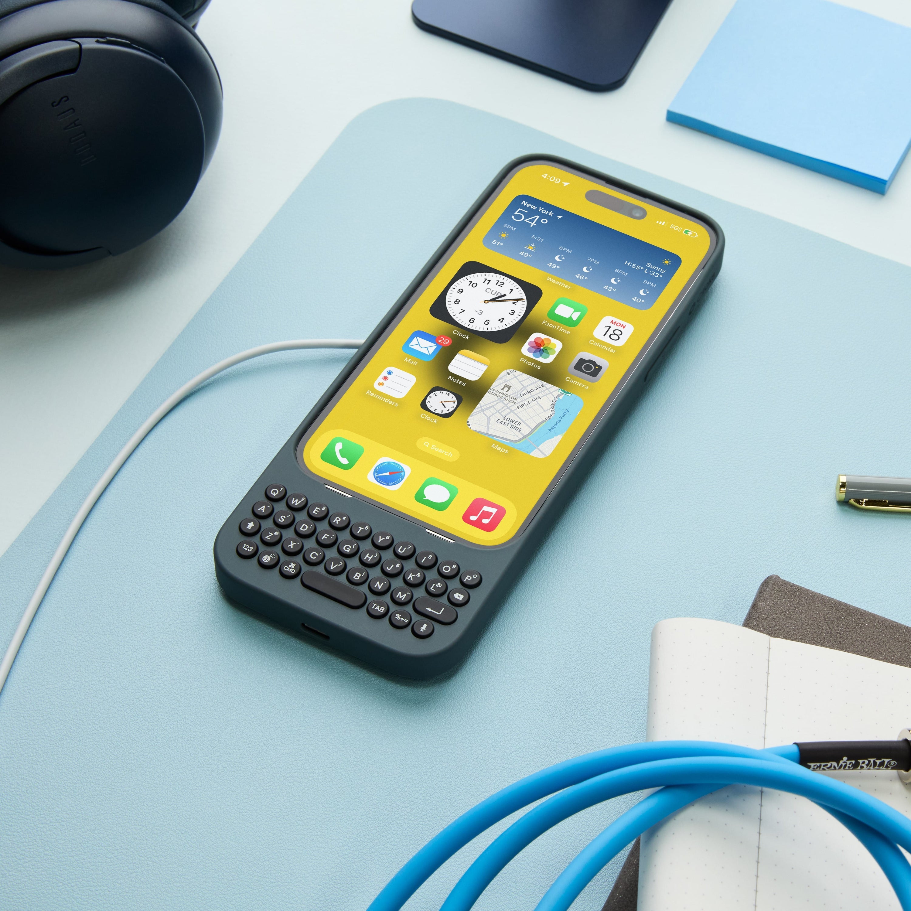 Clicks Keyboard for iPhone15 Pro ケース