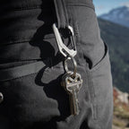 Trayvax Carabiner