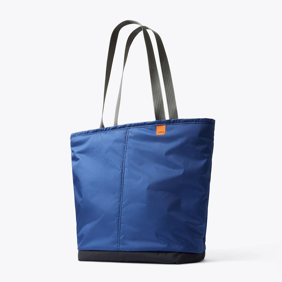 Bellroy Cooler Tote | 3M Thinsulate Insulated Tote Bag - Storming Gravity