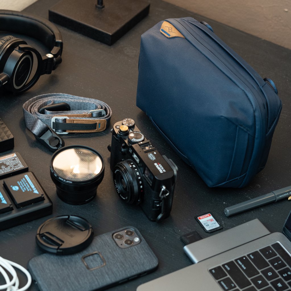 peak-design-tech-pouch-midnight